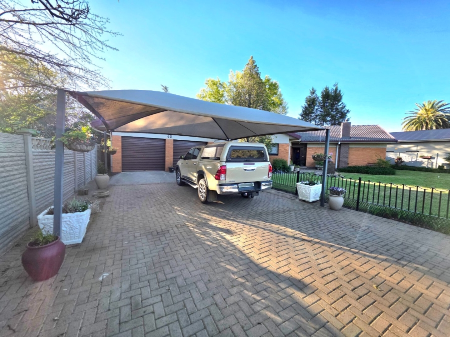 4 Bedroom Property for Sale in Panorama Free State